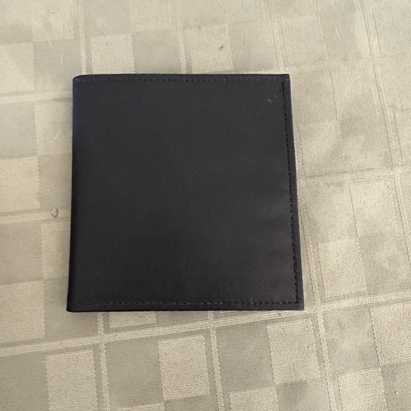 Black Wallet - Picture 1 of 6